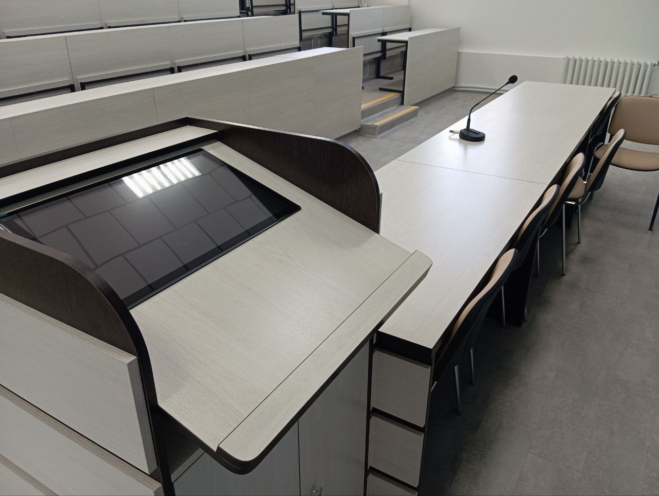 Оснащение учебных лекционных аудиторий БГУ мультимедийным комплексом аудио и видео трансляции