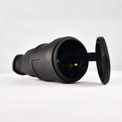 Розетка кабельная 16А 2P+PE 220-240В IP20 Lezard 106-0400-0102/102